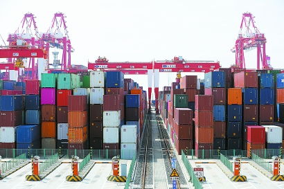 上海港集装箱吞吐量创新高